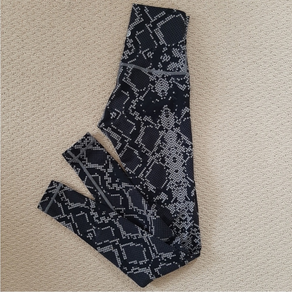 Lululemon Wunder Under Tight
